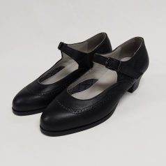 Karaktercipő Szegfű