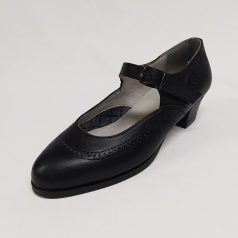 Karaktercipő Szegfű