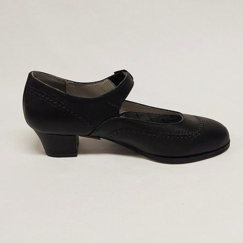 Karaktercipő Szegfű 35