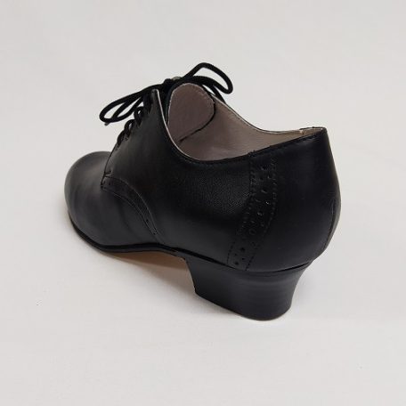 Karaktercipő Rozmaring fűzős 34,5