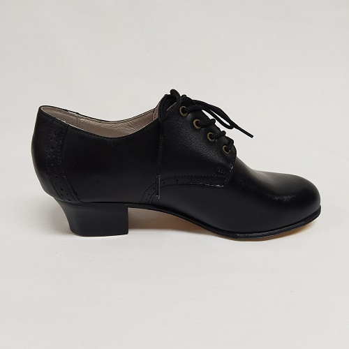 Karaktercipő Rozmaring fűzős 39