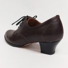 Karaktercipő Ibolya zárt fűzős