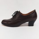 Karaktercipő Ibolya zárt fűzős